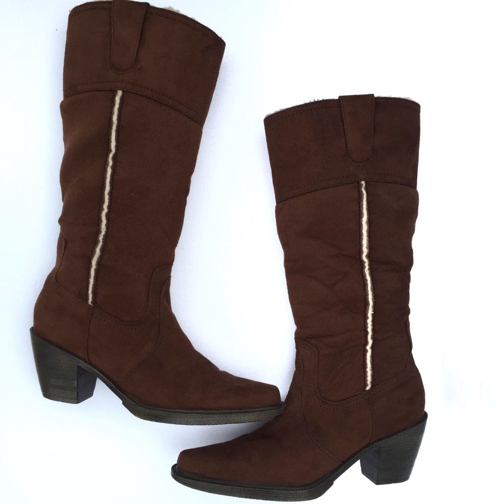 Steve Madden| NWOT Brown Suede Warm Boots